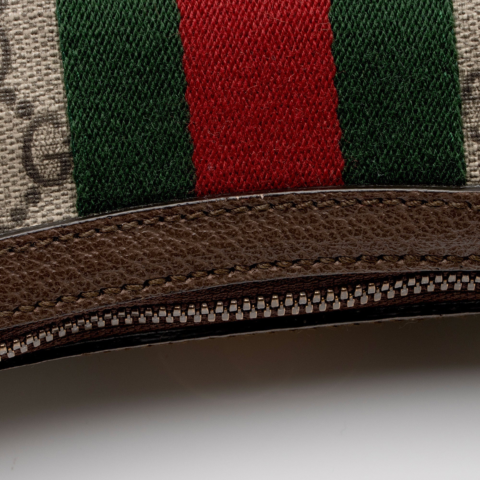 Gucci GG Supreme Ophidia Small Shoulder Bag (SHF-vd30vA)