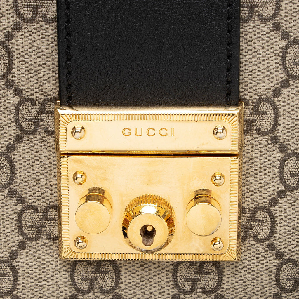Gucci GG Supreme Padlock Chain Medium Shoulder Bag (SHF-cqPKOC)