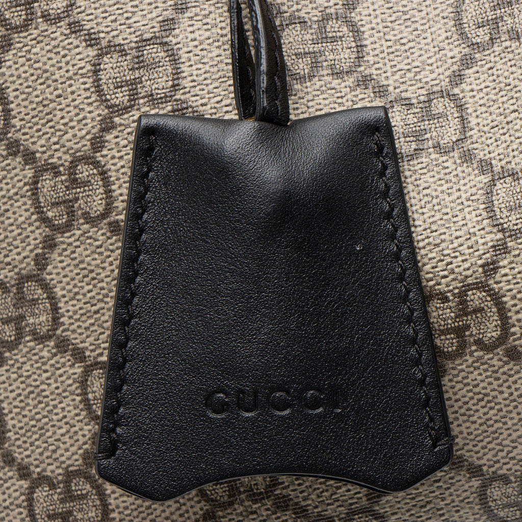 Gucci GG Supreme Padlock Chain Medium Shoulder Bag (SHF-q4e2Rg)