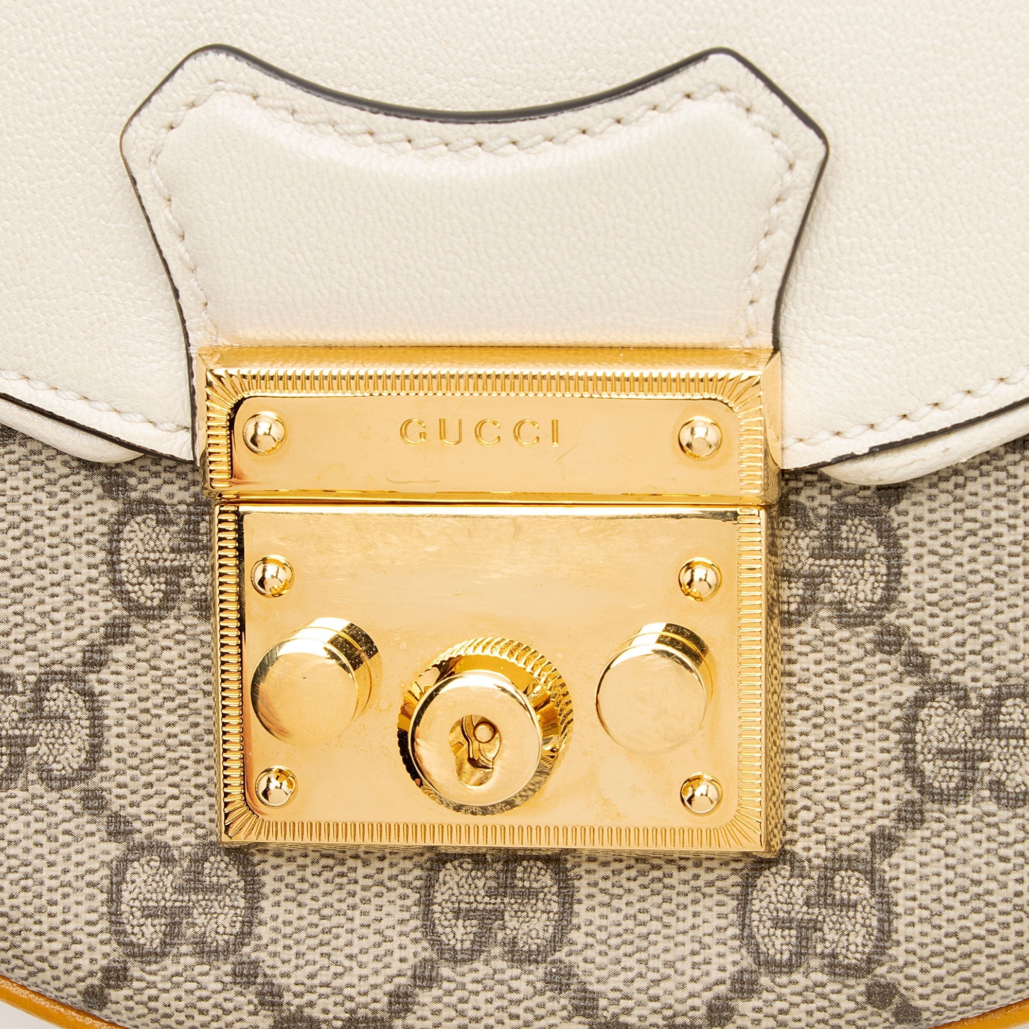 Gucci GG Supreme Padlock Saddle Small Shoulder Bag (SHF-VMEURh)