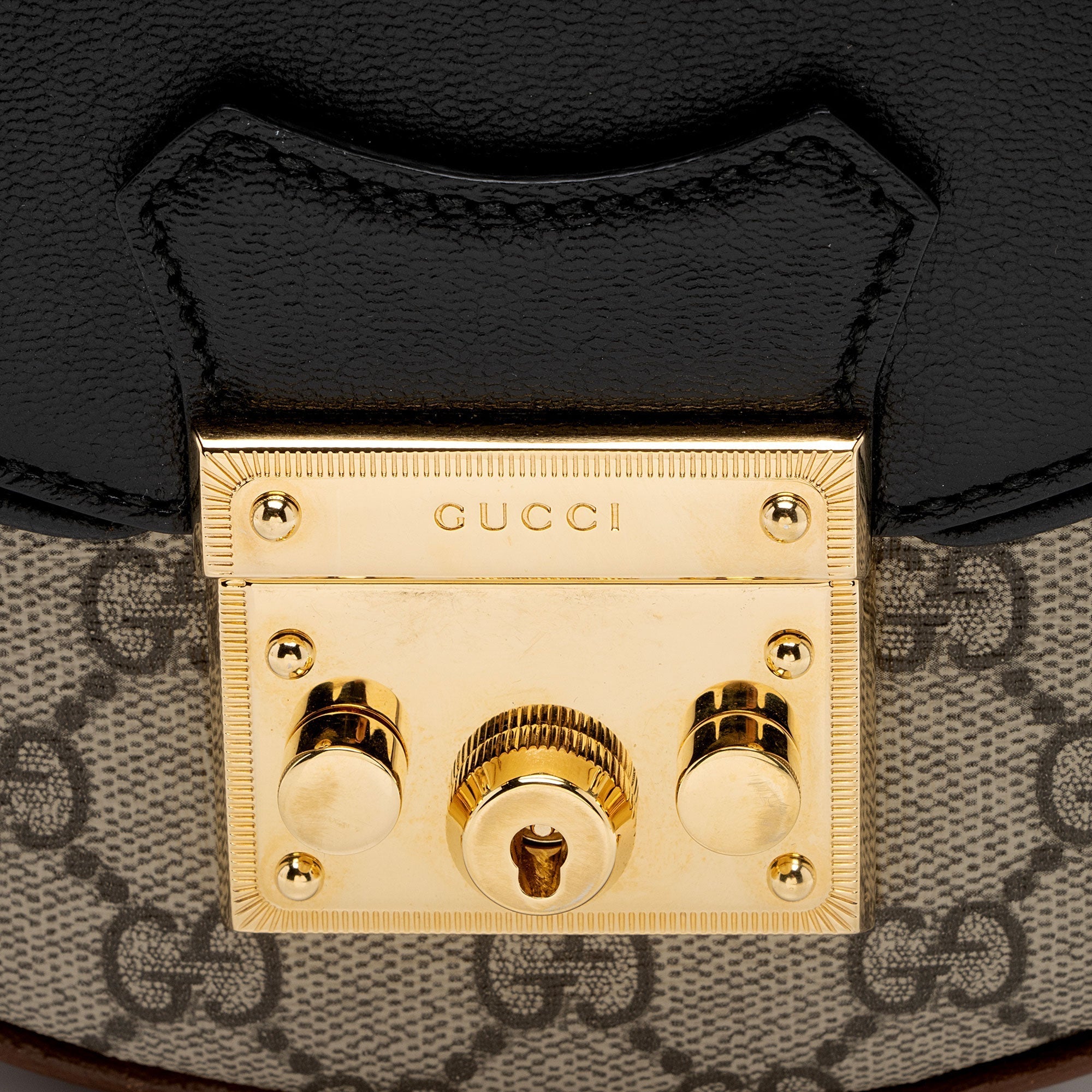 Gucci GG Supreme Padlock Saddle Small Shoulder Bag (SHF-Wwfxt7)