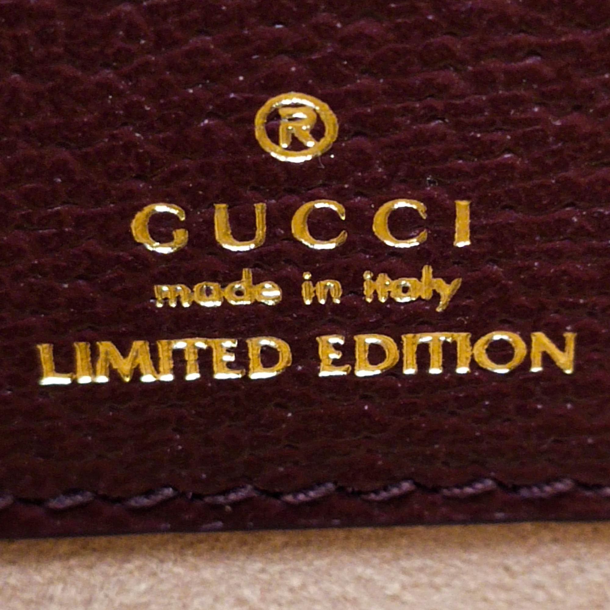 Gucci GG Supreme Padlock Satchel (SHG-x5hOsB)