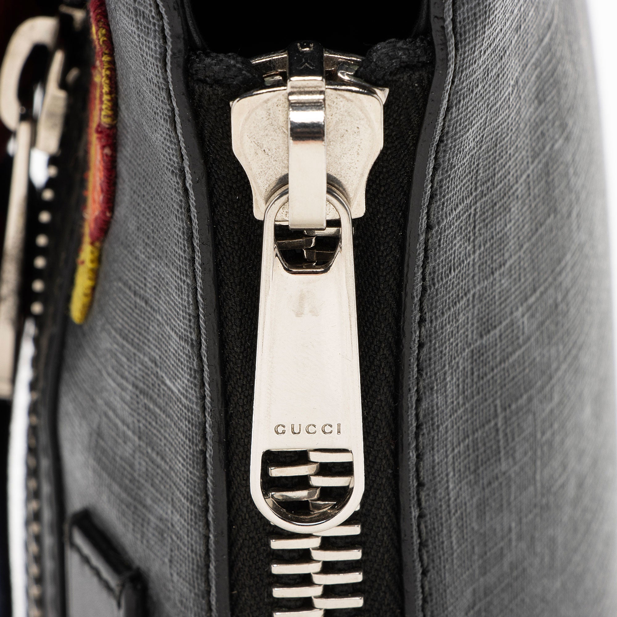 Gucci GG Supreme Patches Messenger