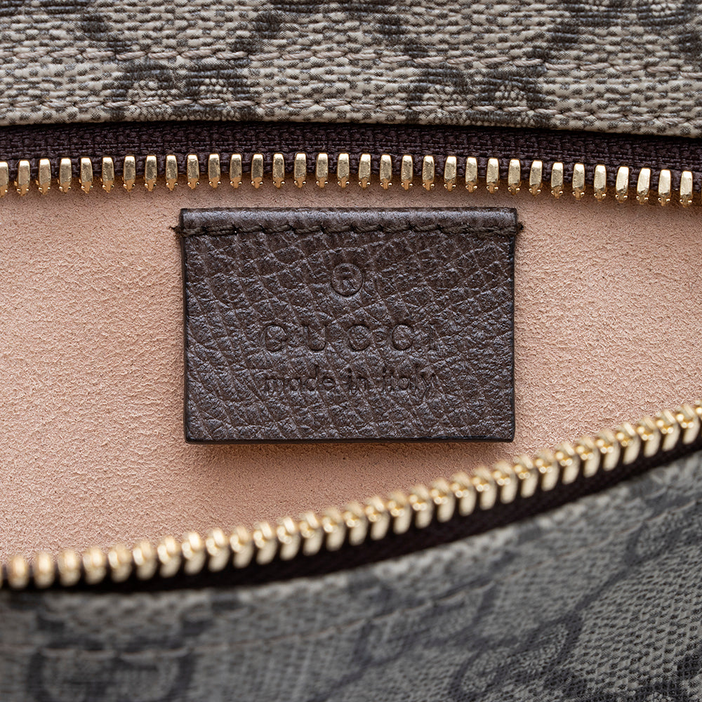 Gucci Gucci Supreme Pochette (SHF-18903)