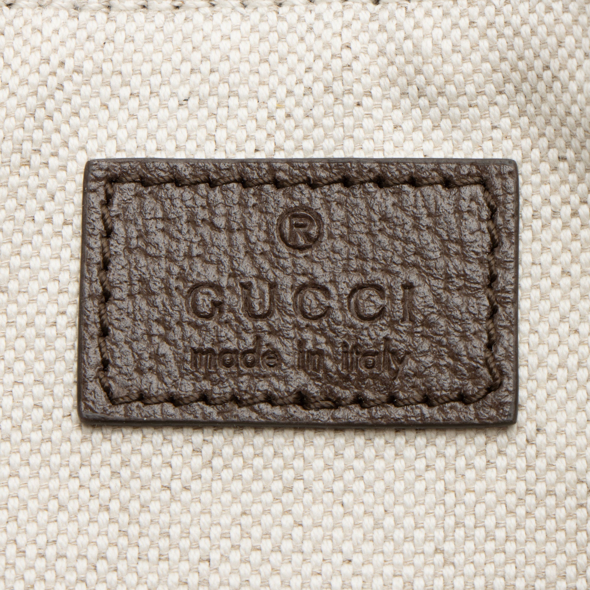 Gucci GG Supreme Pochette (SHF-zzdFI8)