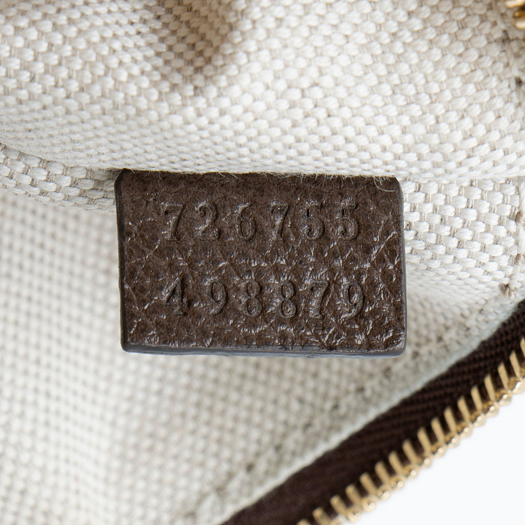 Gucci GG Supreme Pochette (SHF-M9Qnnk)