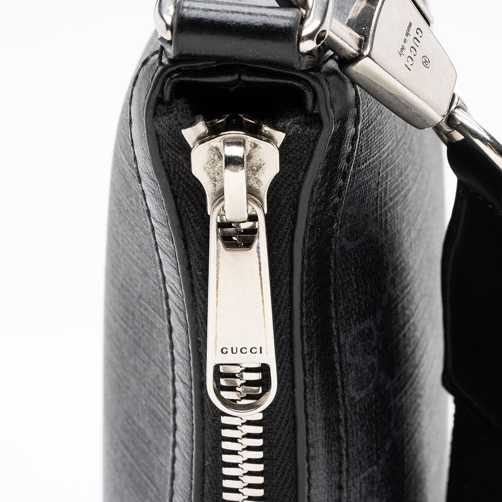 Gucci GG Supreme Retro MessLBger