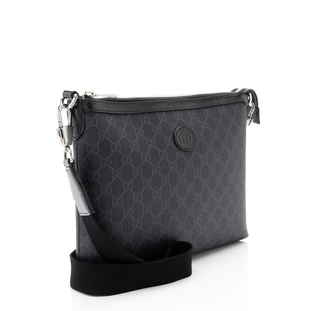 Gucci GG Supreme Retro MessLBger