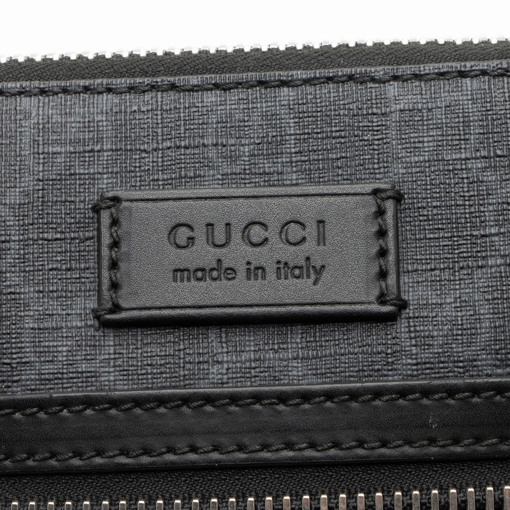 Gucci GG Supreme Small Messenger