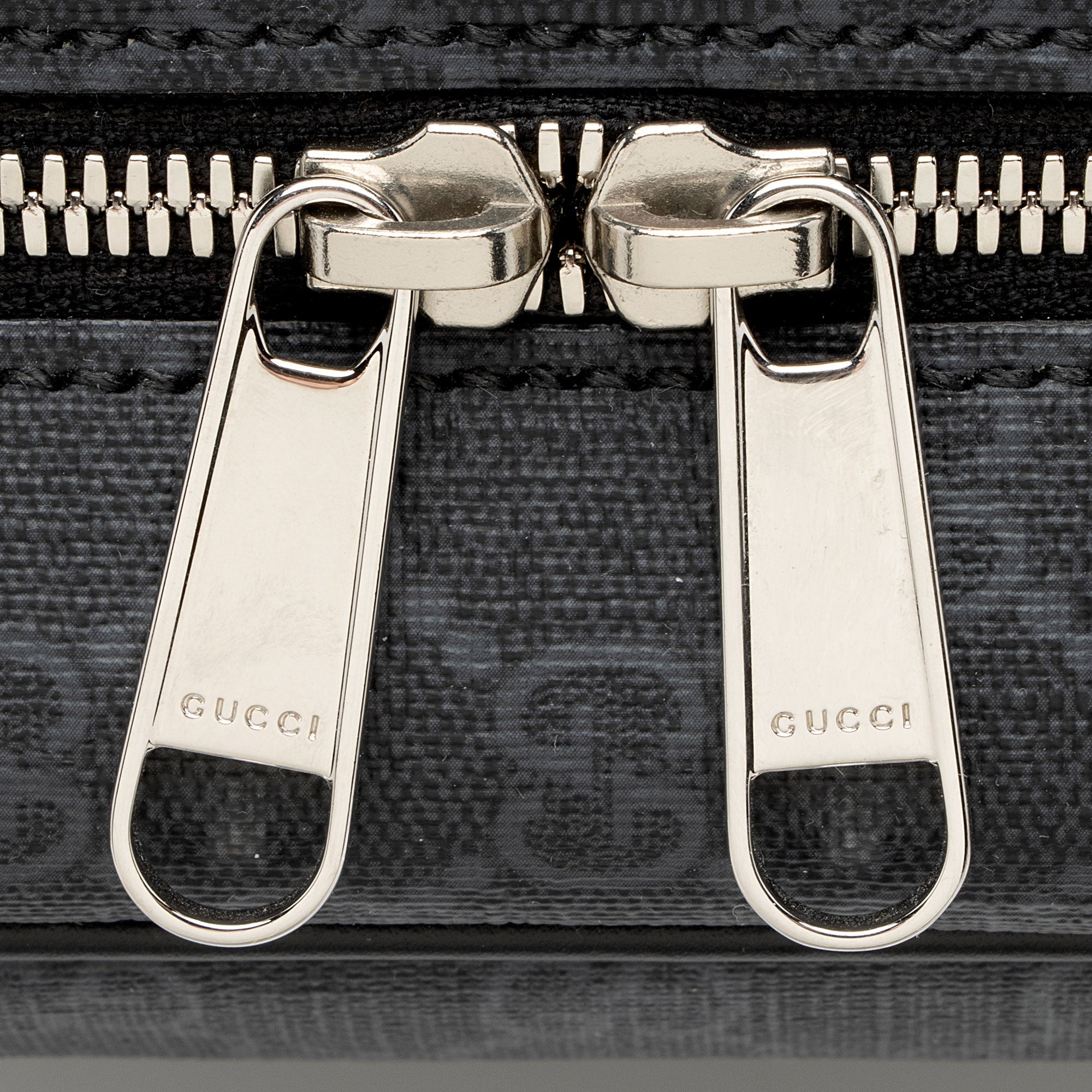 Gucci GG Supreme Square Shoulder Bag (SHF-6wuVCQ)