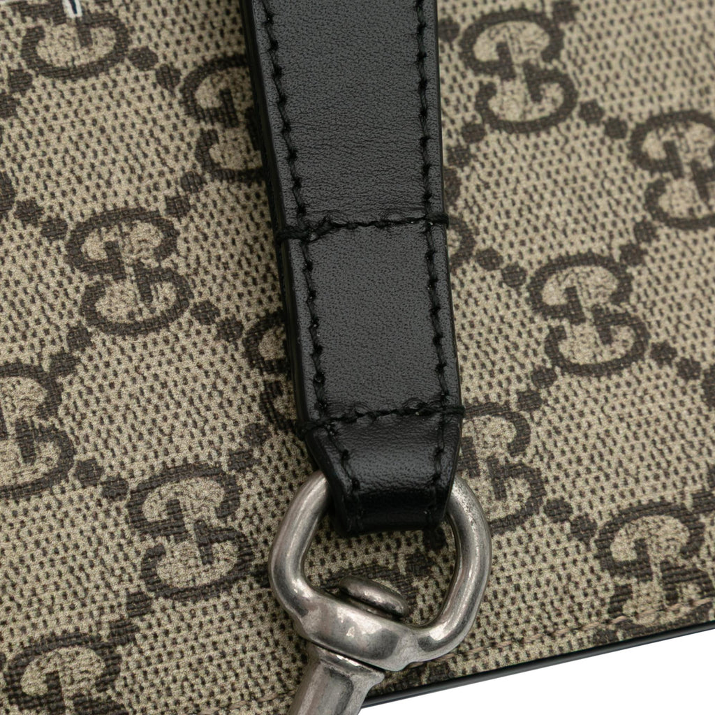 Gucci GG Supreme Tiger Clutch