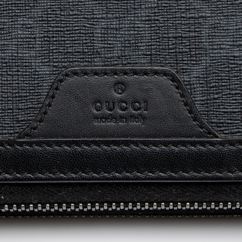 Gucci GG Supreme Travel DocumLBt Case