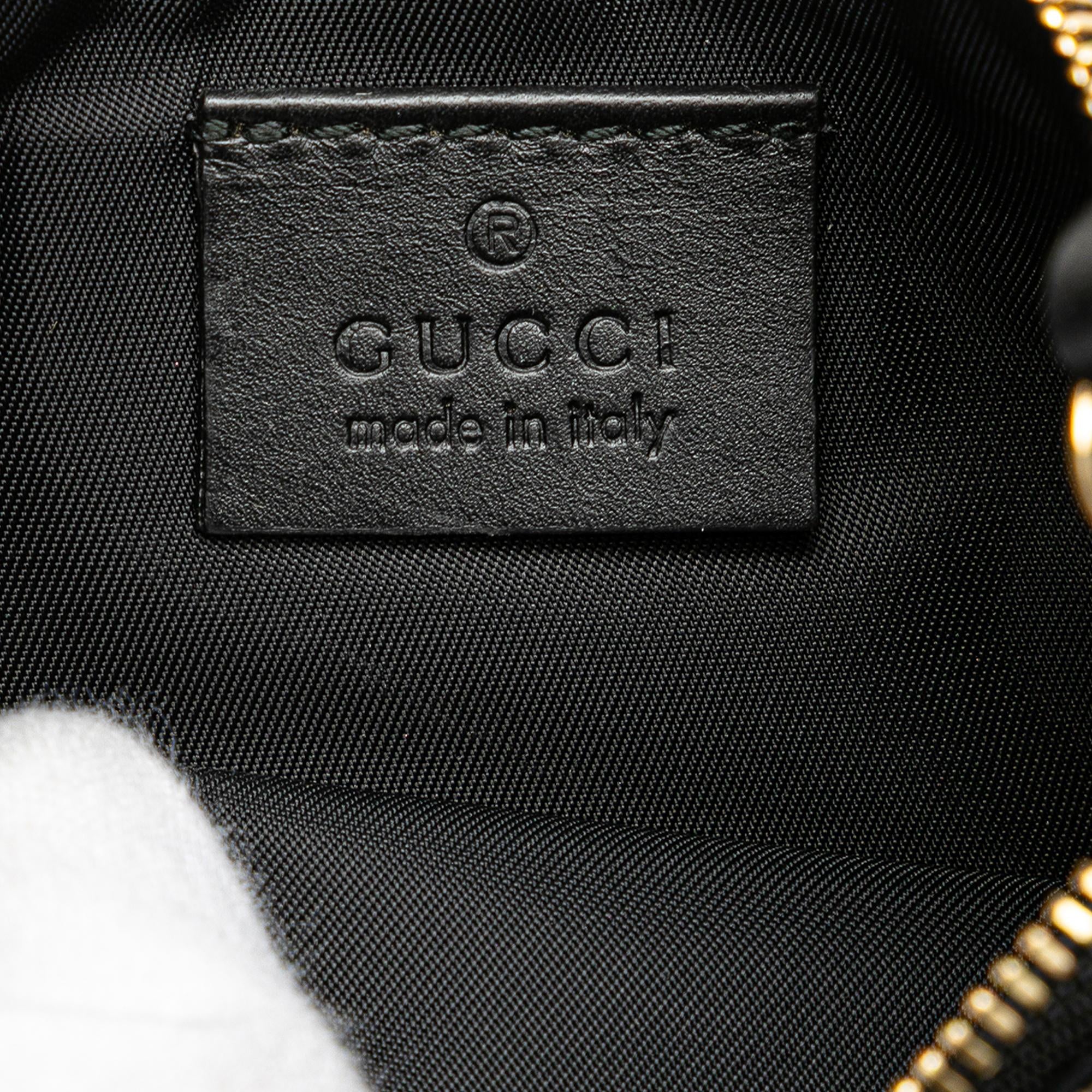 Gucci GG Supreme Wallet on Chain