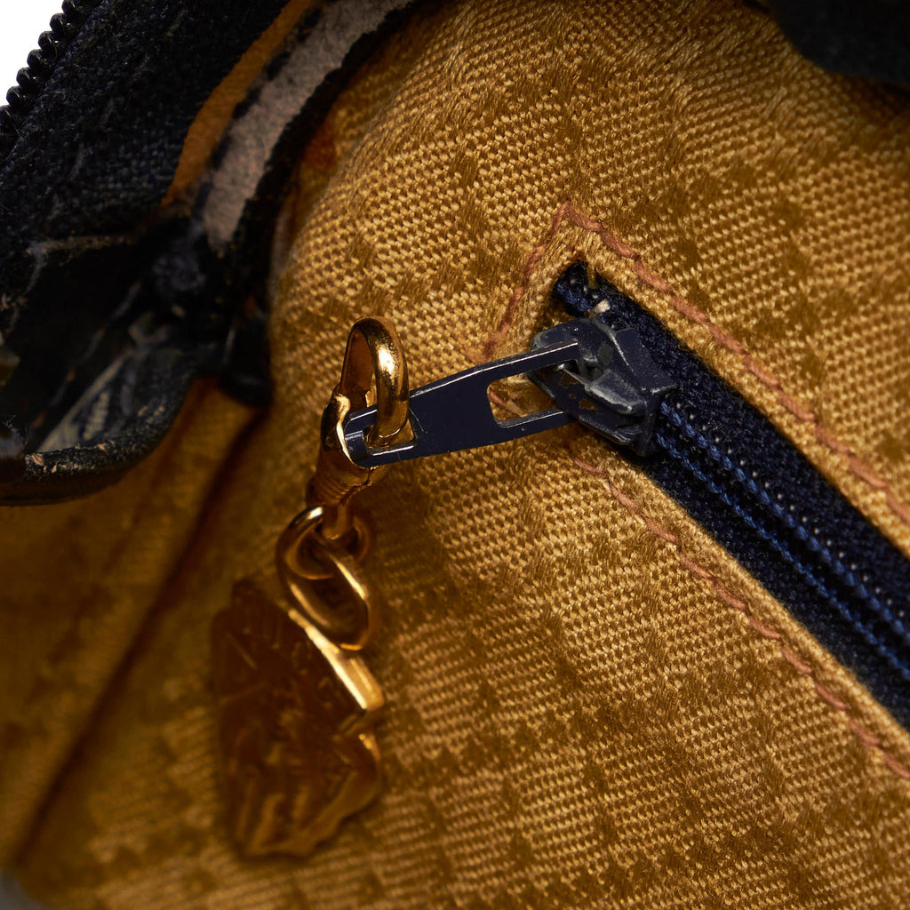 Gucci Gucci Supreme Web Crossbody bag (SHG-29969)