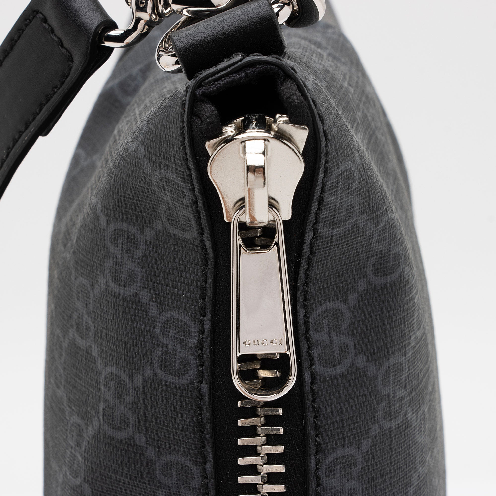 Gucci GG Supreme Web Flat Square Messenger Bag (SHF-3vvT7M)
