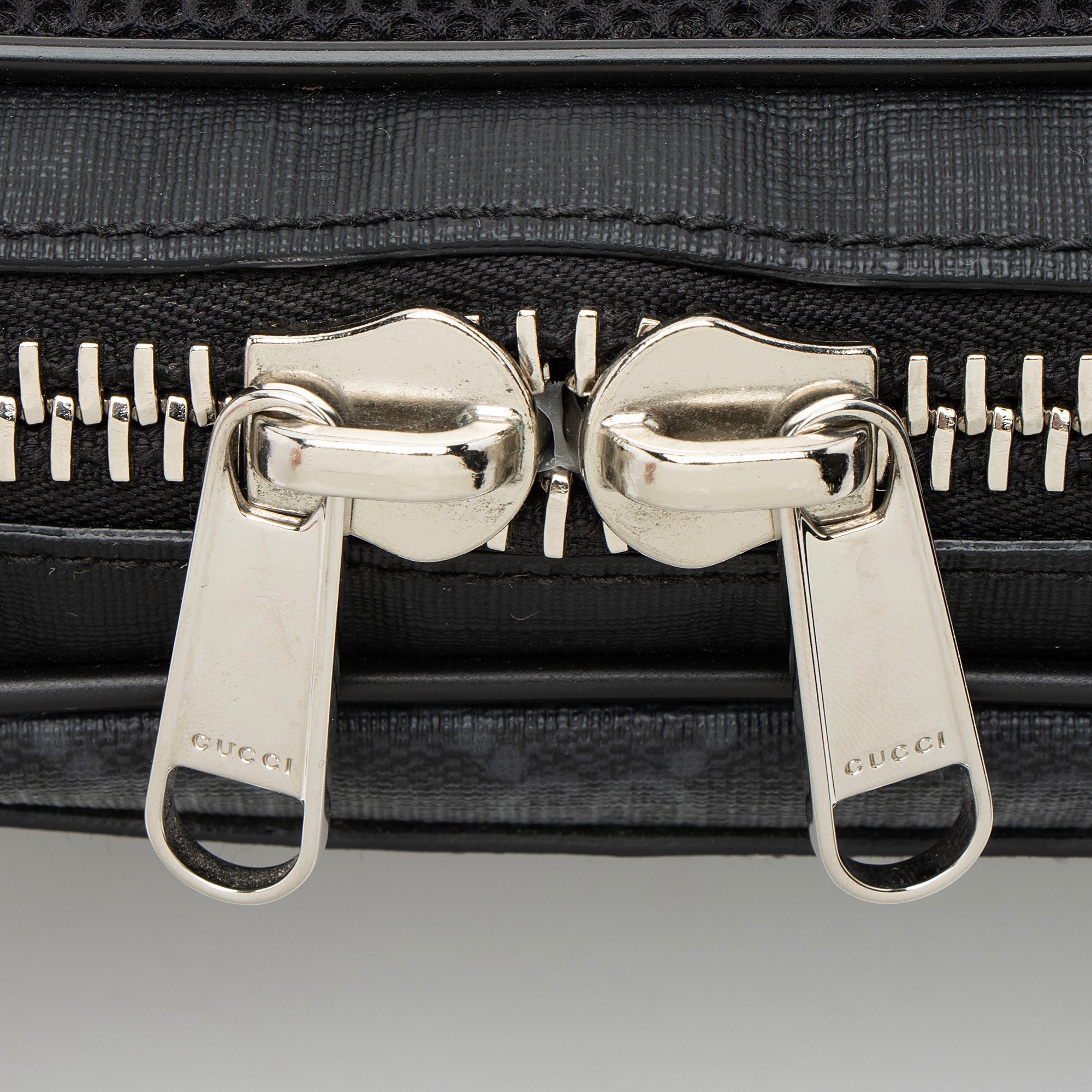 Gucci GG Supreme Web Zip Belt Bag