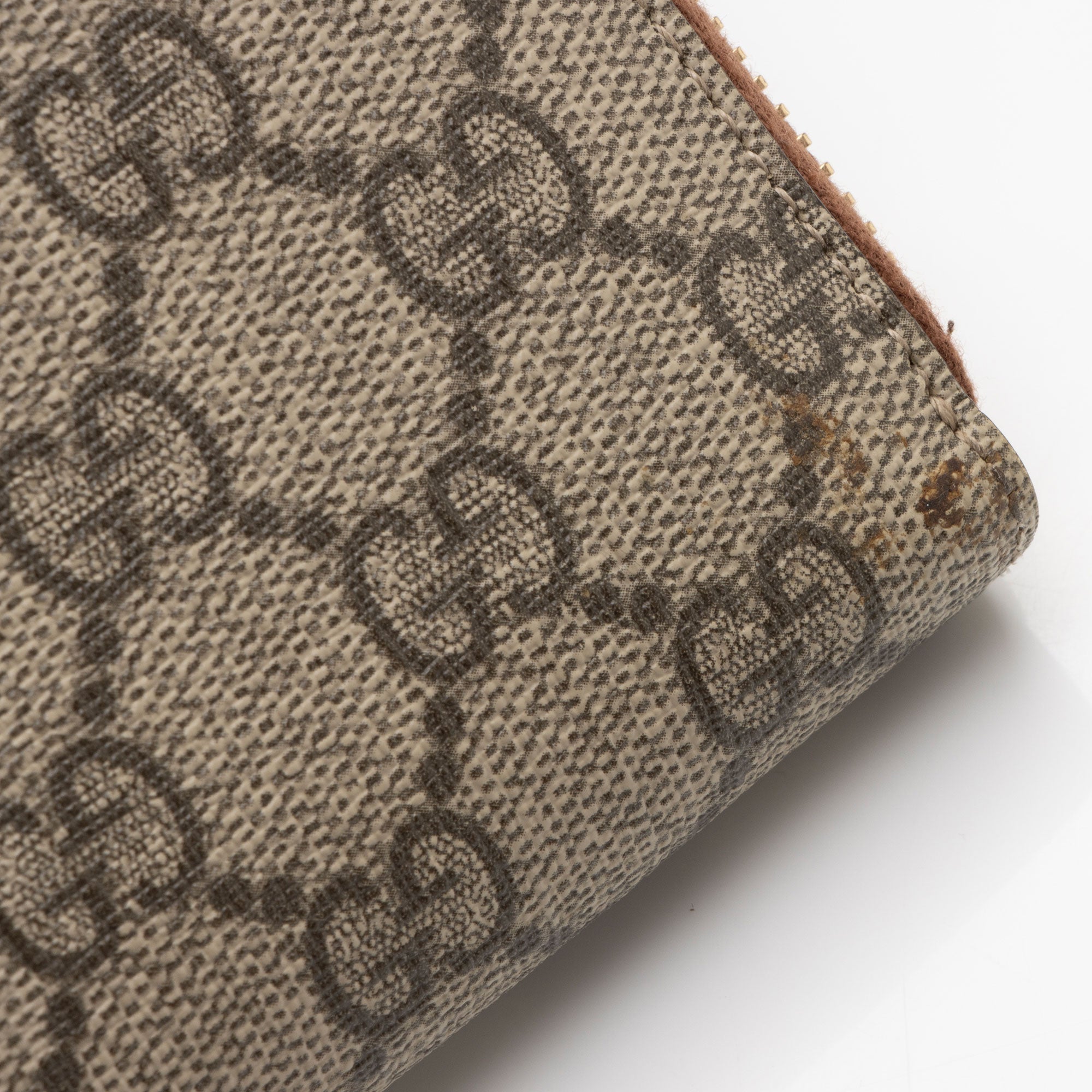 Gucci GG Supreme Zip Around Wallet (SHF-KJ2Sha)