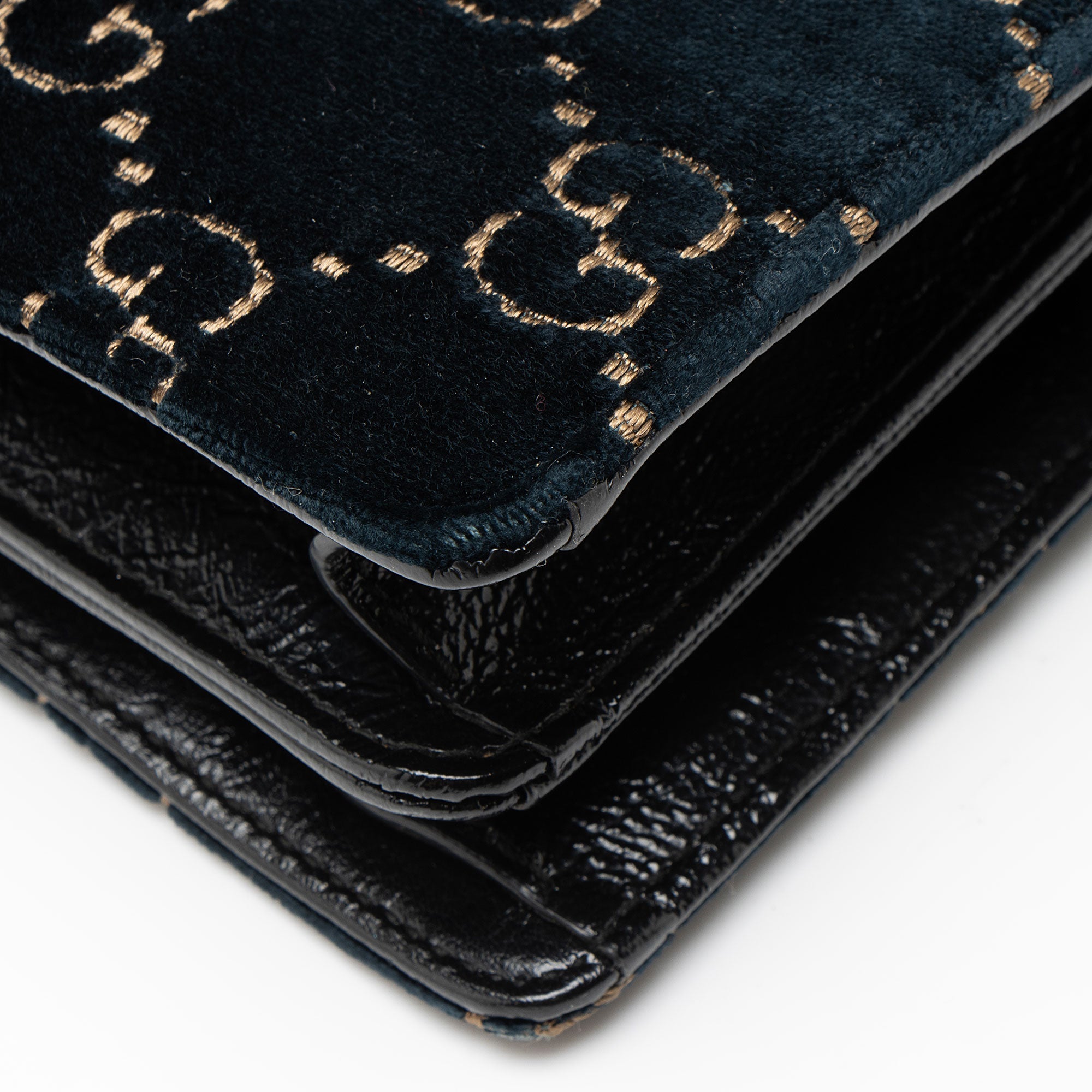 Gucci GG Velvet Dionysus Medium Shoulder Bag