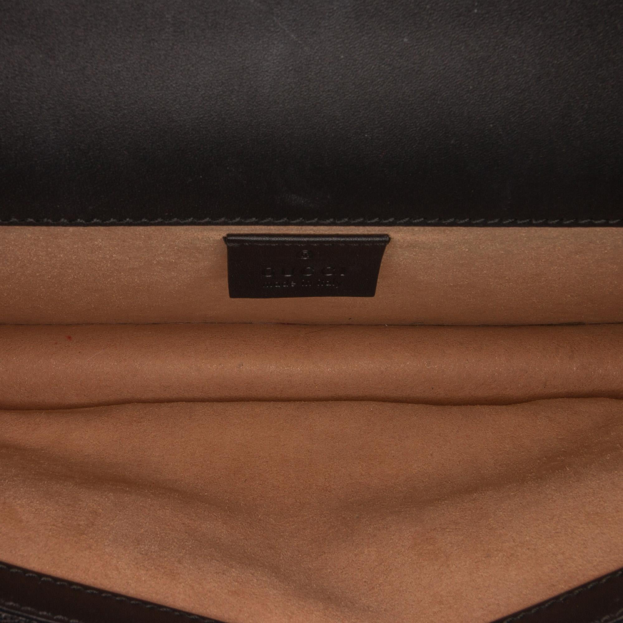 Gucci GG Velvet Dionysus Shoulder Bag (SHG-lw3cdf)