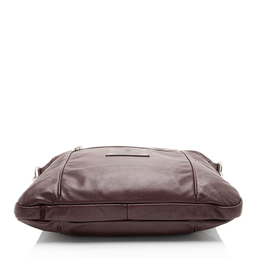 Gucci Glazed Leather Beacon MessLBger