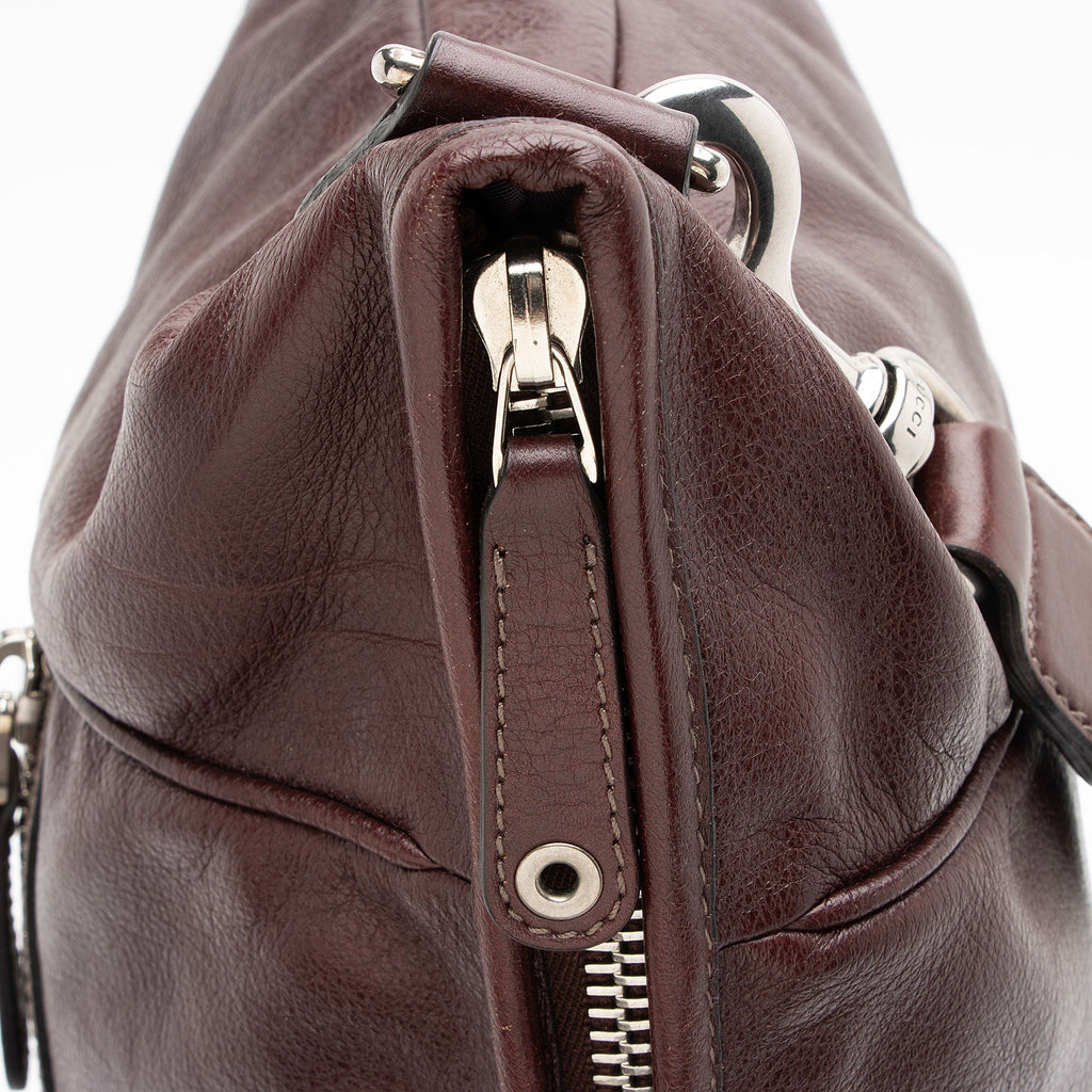 Gucci Glazed Leather Beacon MessLBger