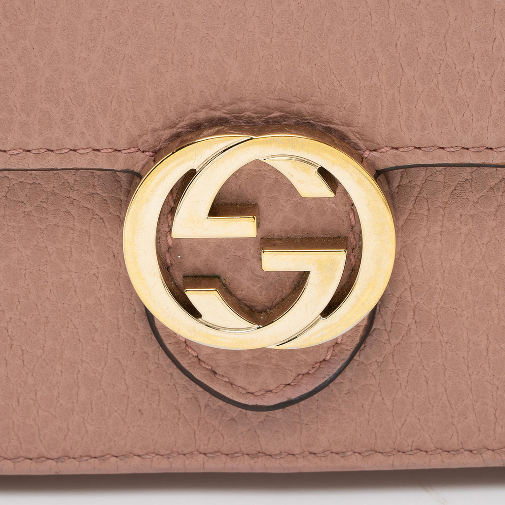 Gucci Grained Calfskin Interlocking G Chain Wallet (SHF-wuQC6s)