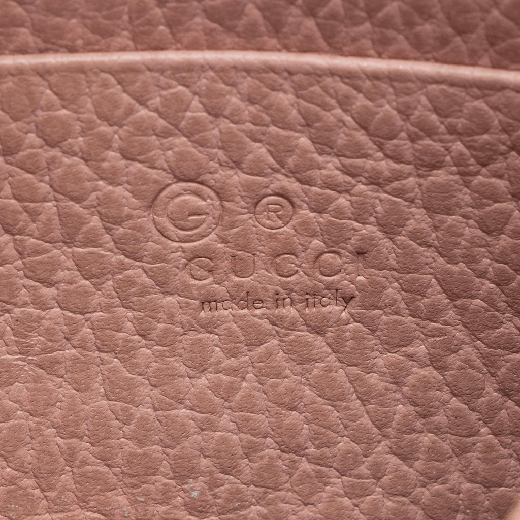 Gucci Grained Calfskin Interlocking G Chain Wallet (SHF-wuQC6s)