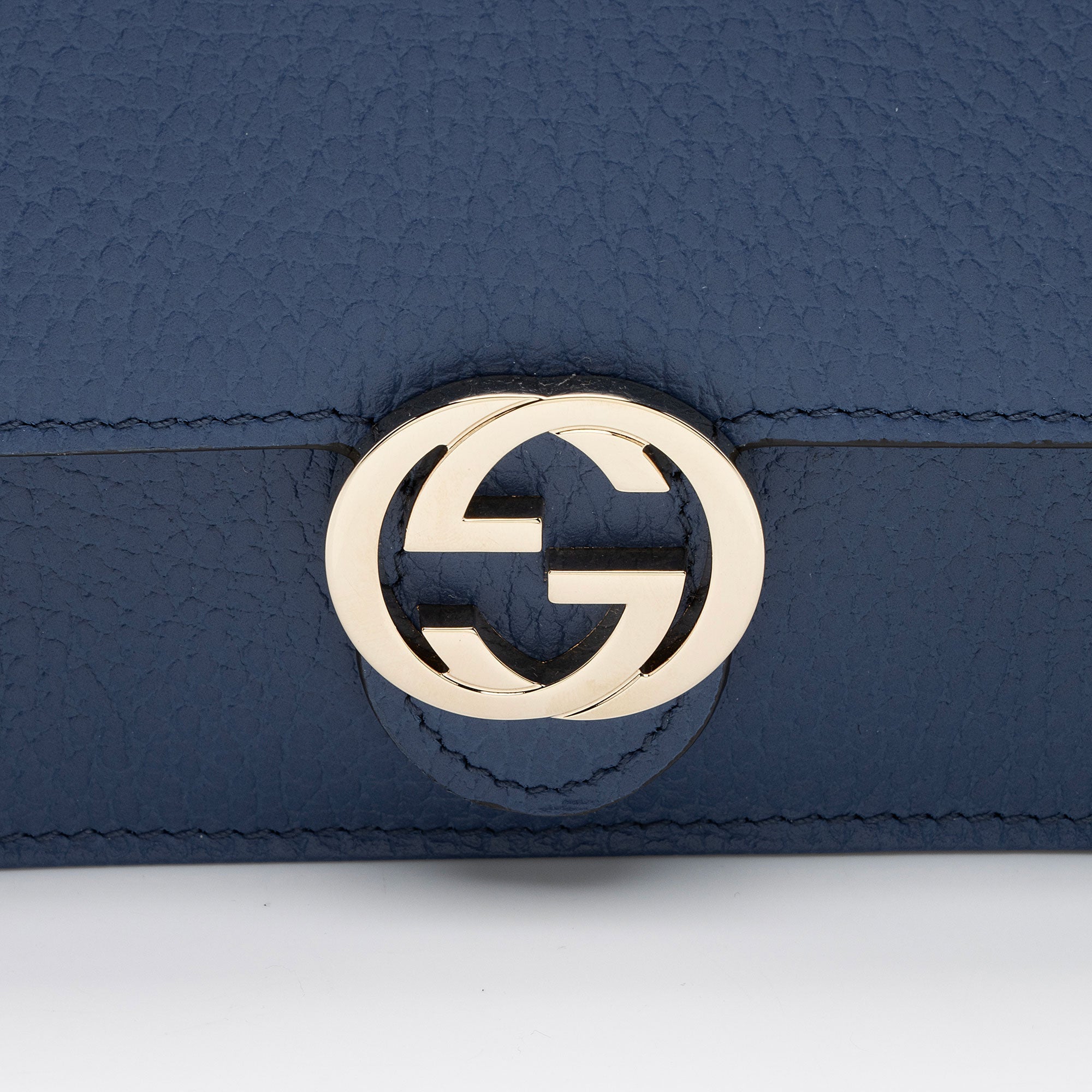 Gucci Grained Calfskin Interlocking G Chain Wallet (SHF-kaCeFG)