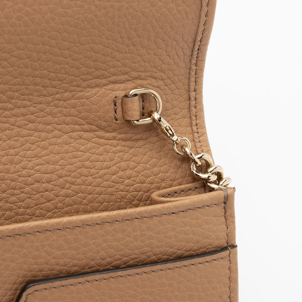 Gucci Grained Leather Soho Wallet on Chain Bag (SHF-I42ZOK)