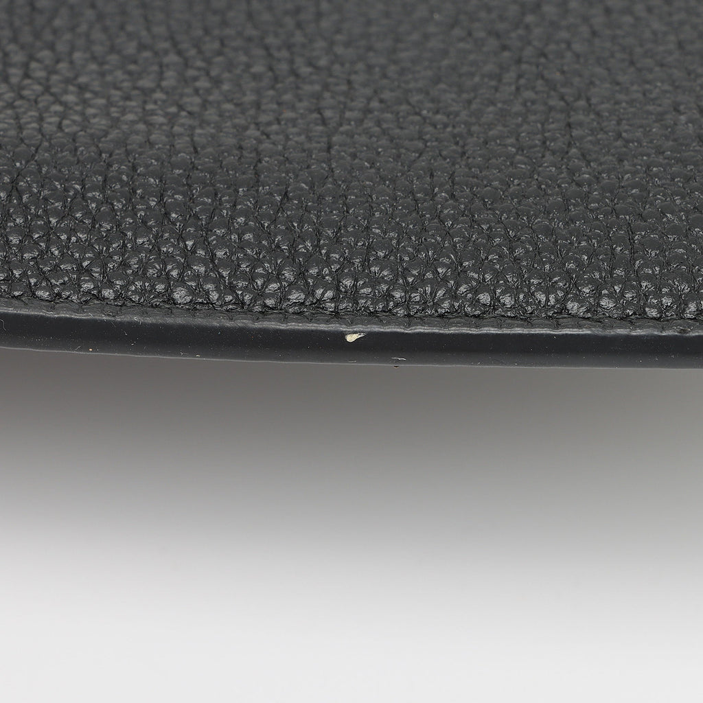 Gucci Grained Leather Zumi Pouch (SHF-AvV2u4)