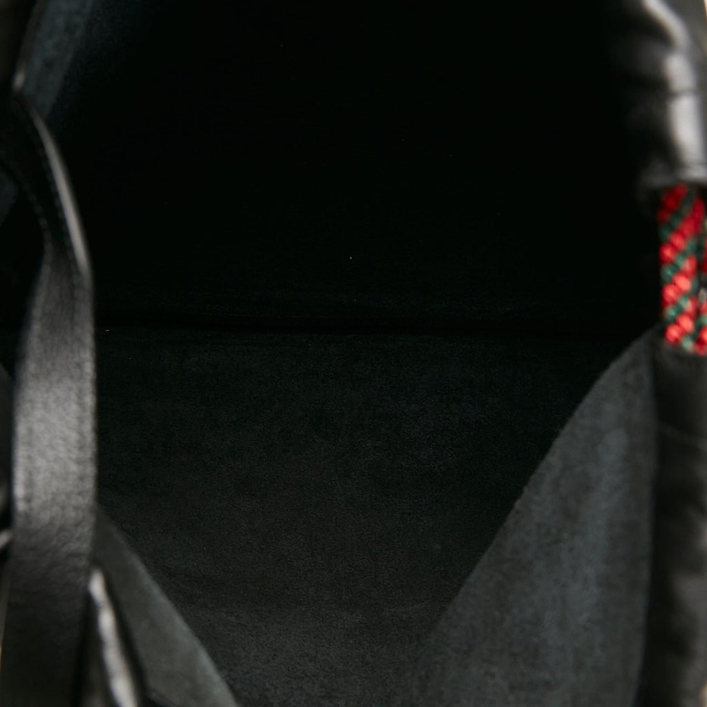 Gucci Gucci Logo Drawstring  Backpack (SHG-iZwaga)