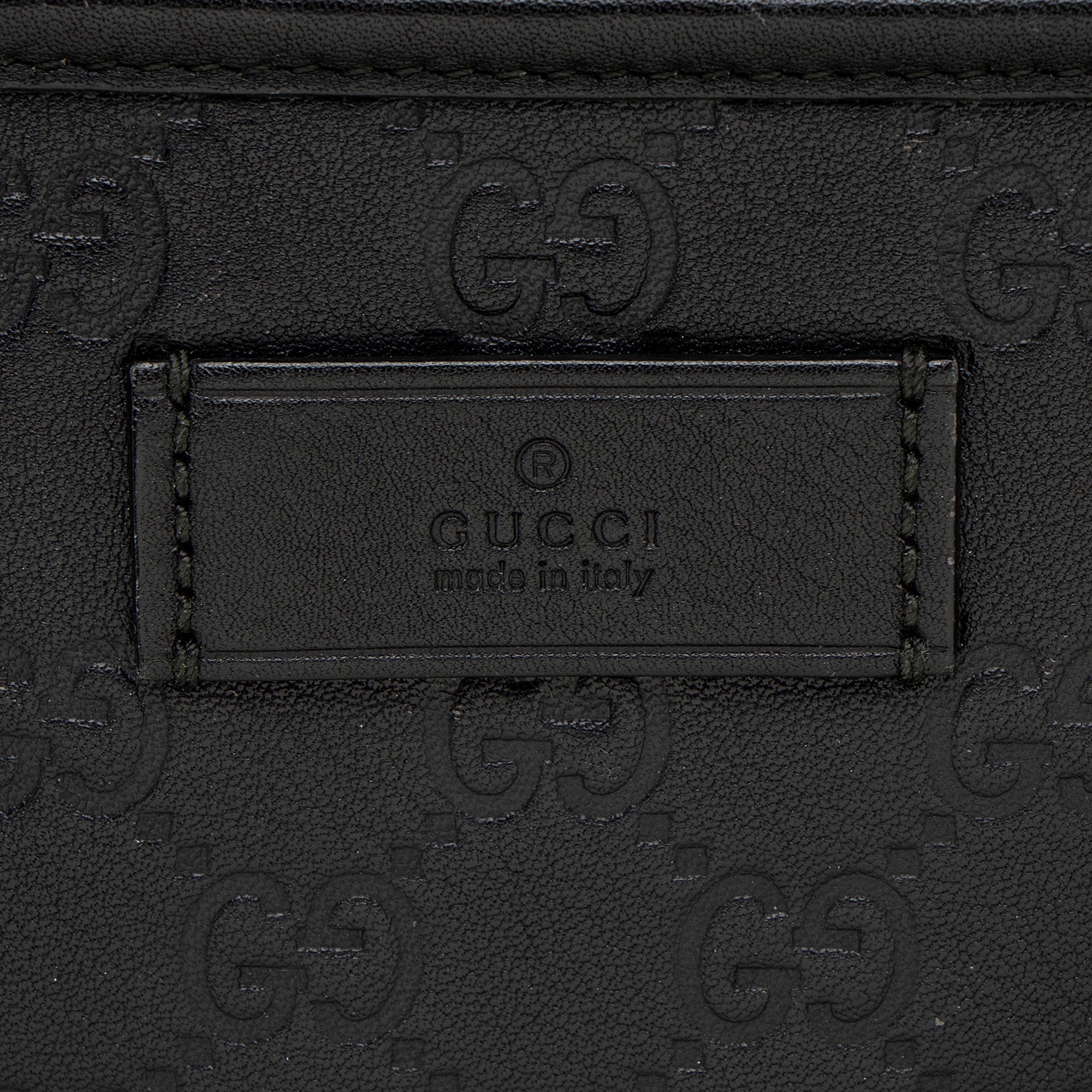Gucci Guccissima Leather Classic Medium Zip Tote (SHF-CnrScb)