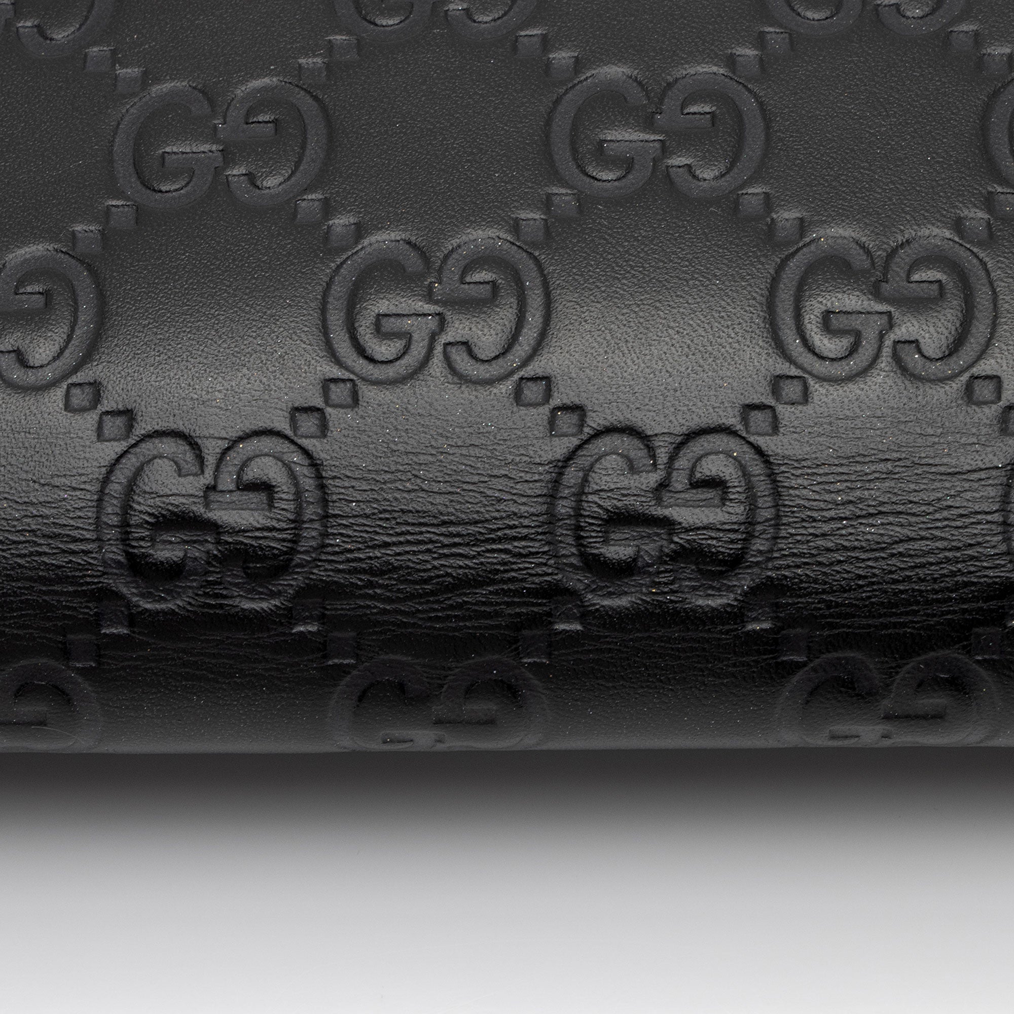 Gucci Guccissima Leather Interlocking G Chain Wallet (SHF-QK9Cxy)