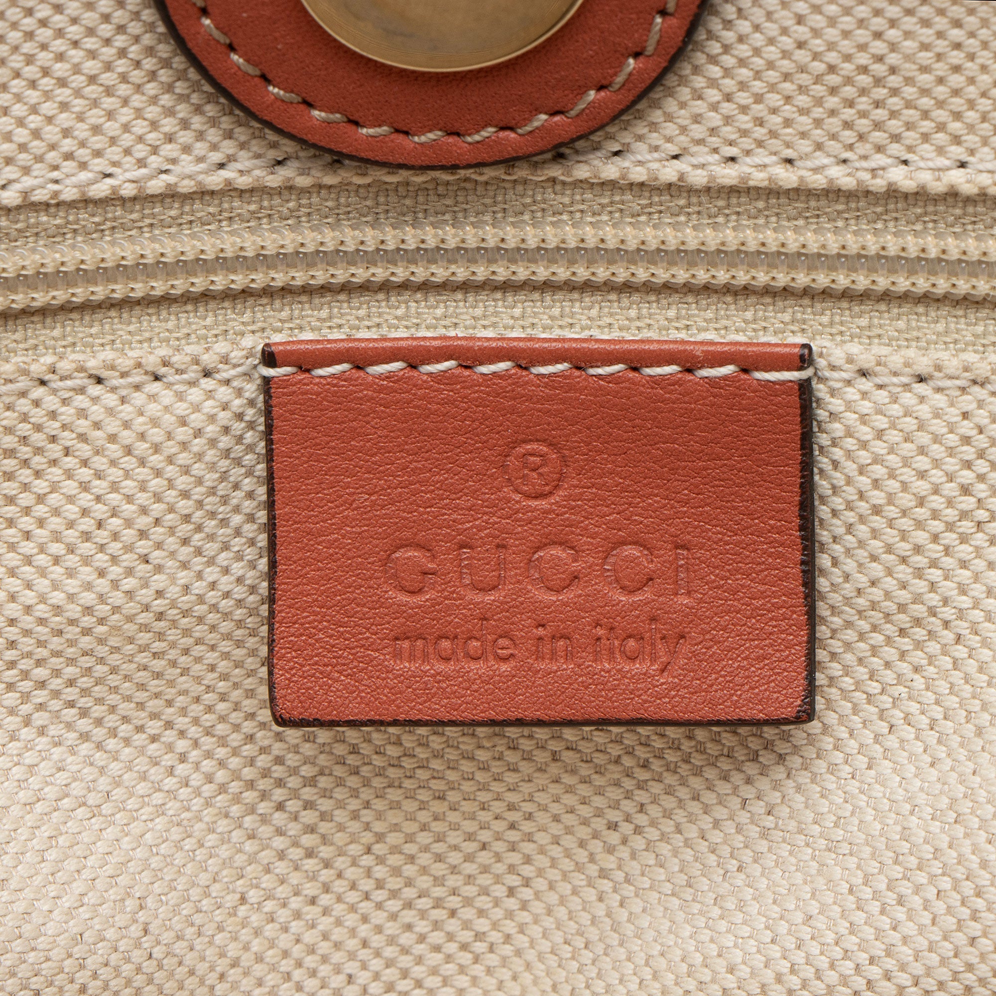 Gucci Guccissima Leather Sukey Medium Tote (SHF-JYFslN)