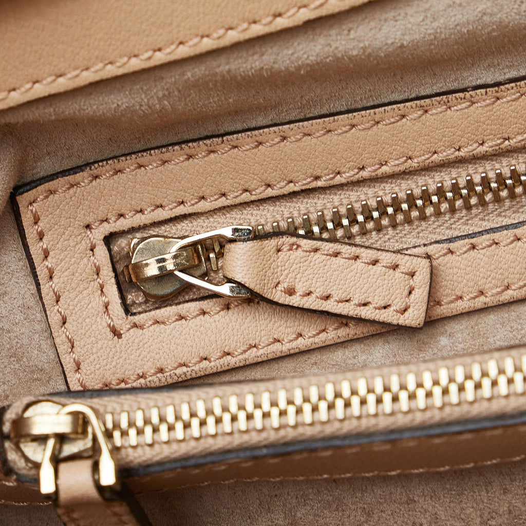 Gucci Guccissima Patent Leather Mayfair Handbag (SHG-JsaISF)
