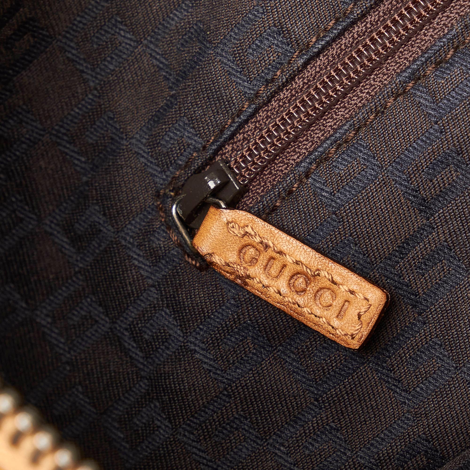 Gucci Half Moon Leather Hobo Bag (SHG-33723)