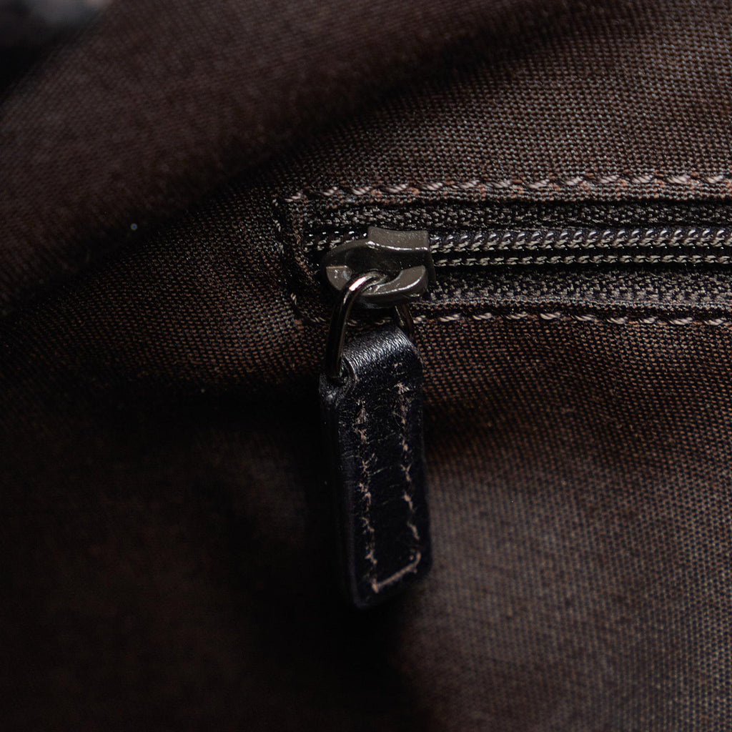 Gucci Horsebit Embossed Leather Shoulder Bag (SHG-96c9Qj)