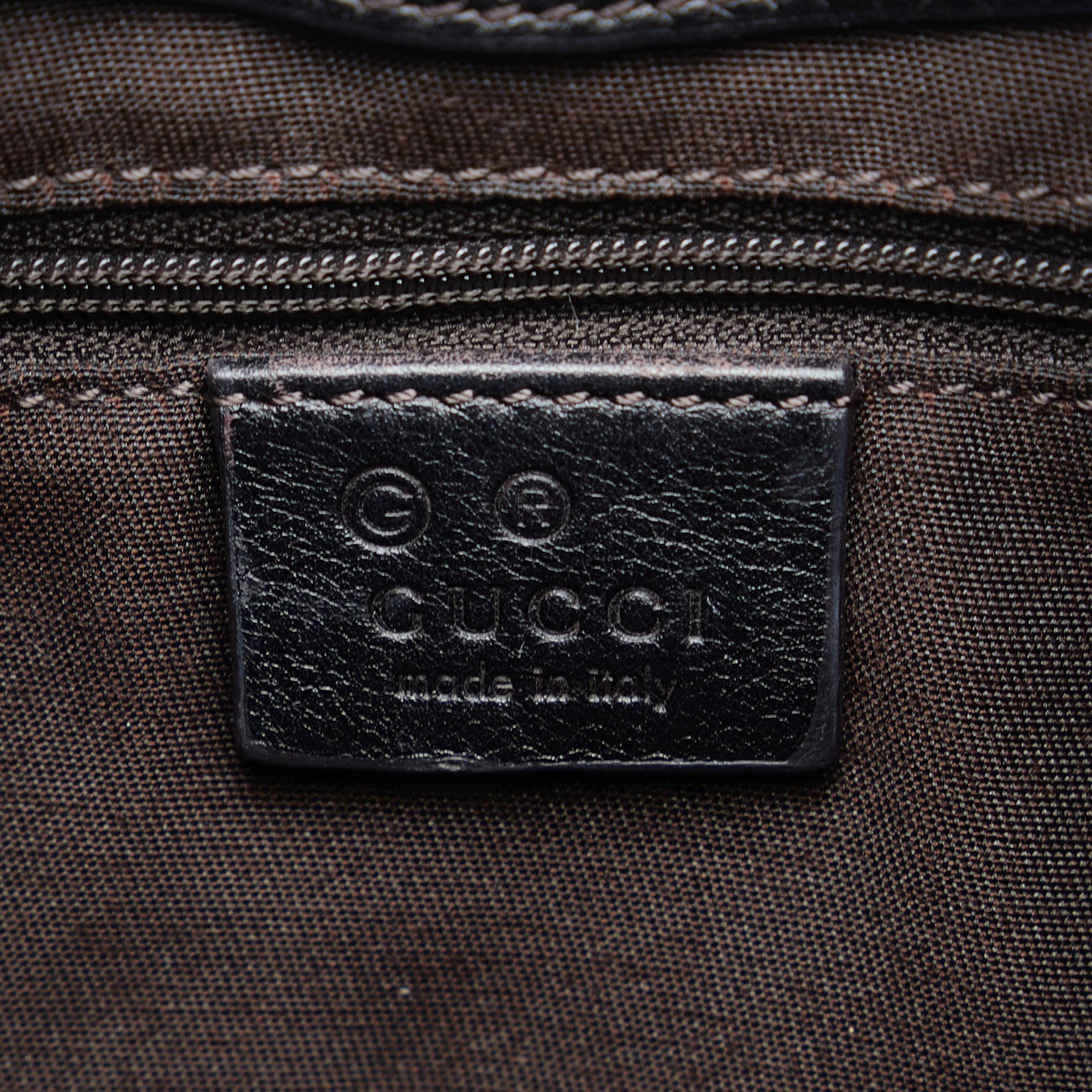 Gucci Horsebit Embossed Leather Shoulder Bag (SHG-96c9Qj)