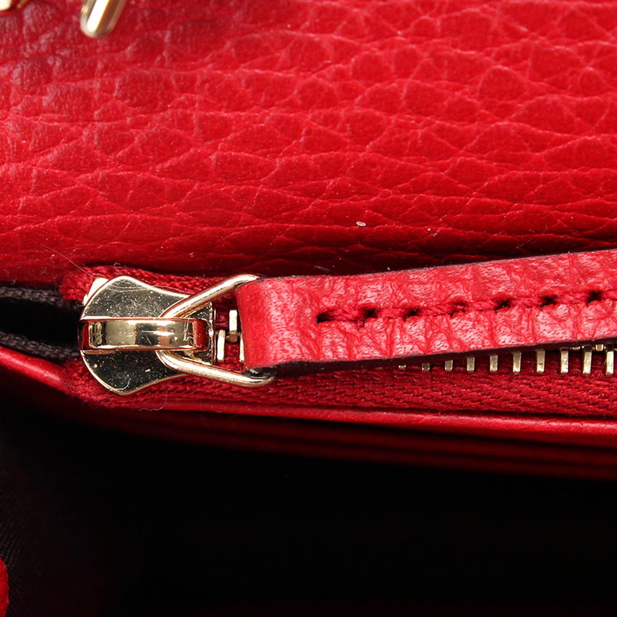 Gucci Interlocking G Chain Leather Wallet on Chain (SHG-Y5MFig)