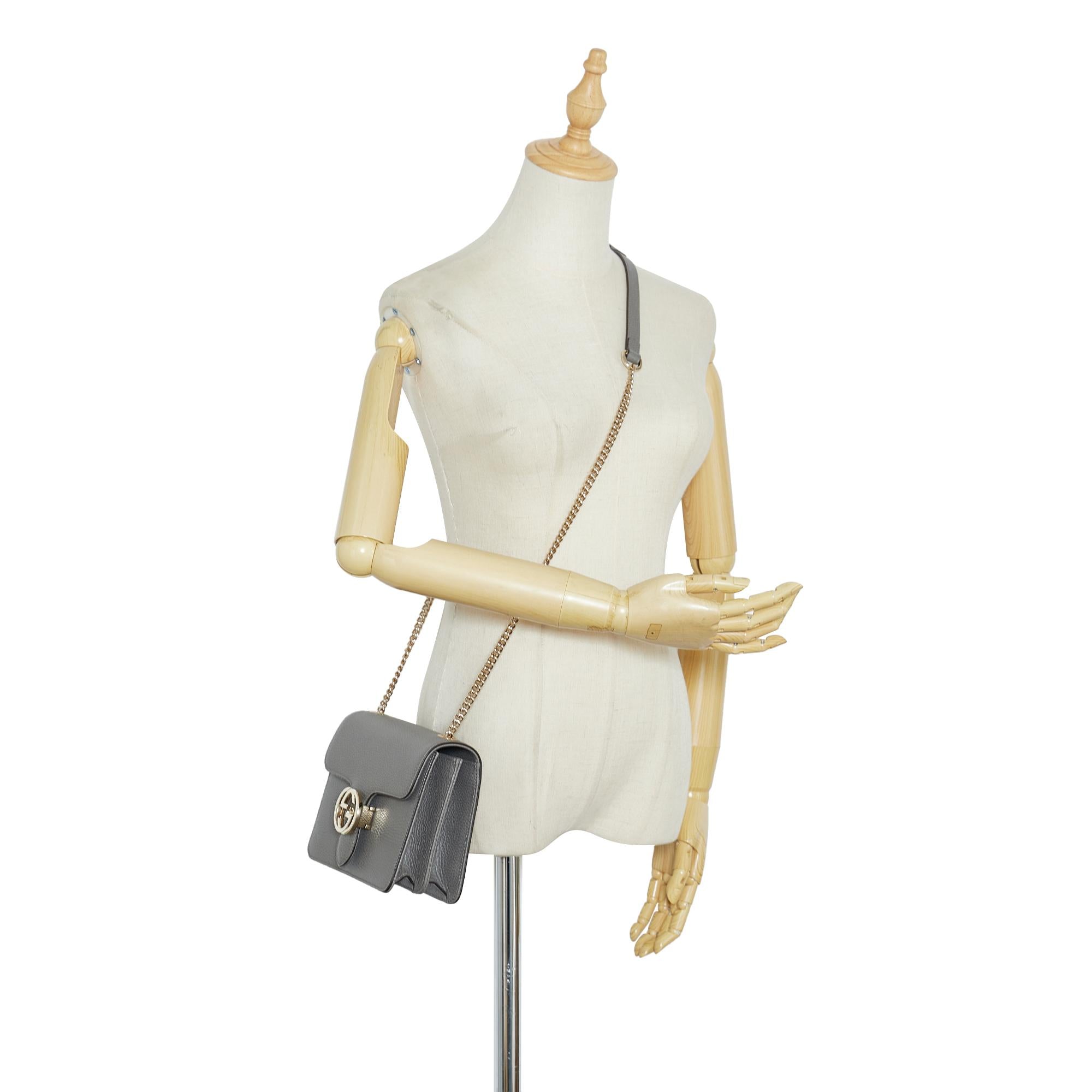 Gucci Interlocking G Dollar Crossbody Bag (SHG-oCJPEY)