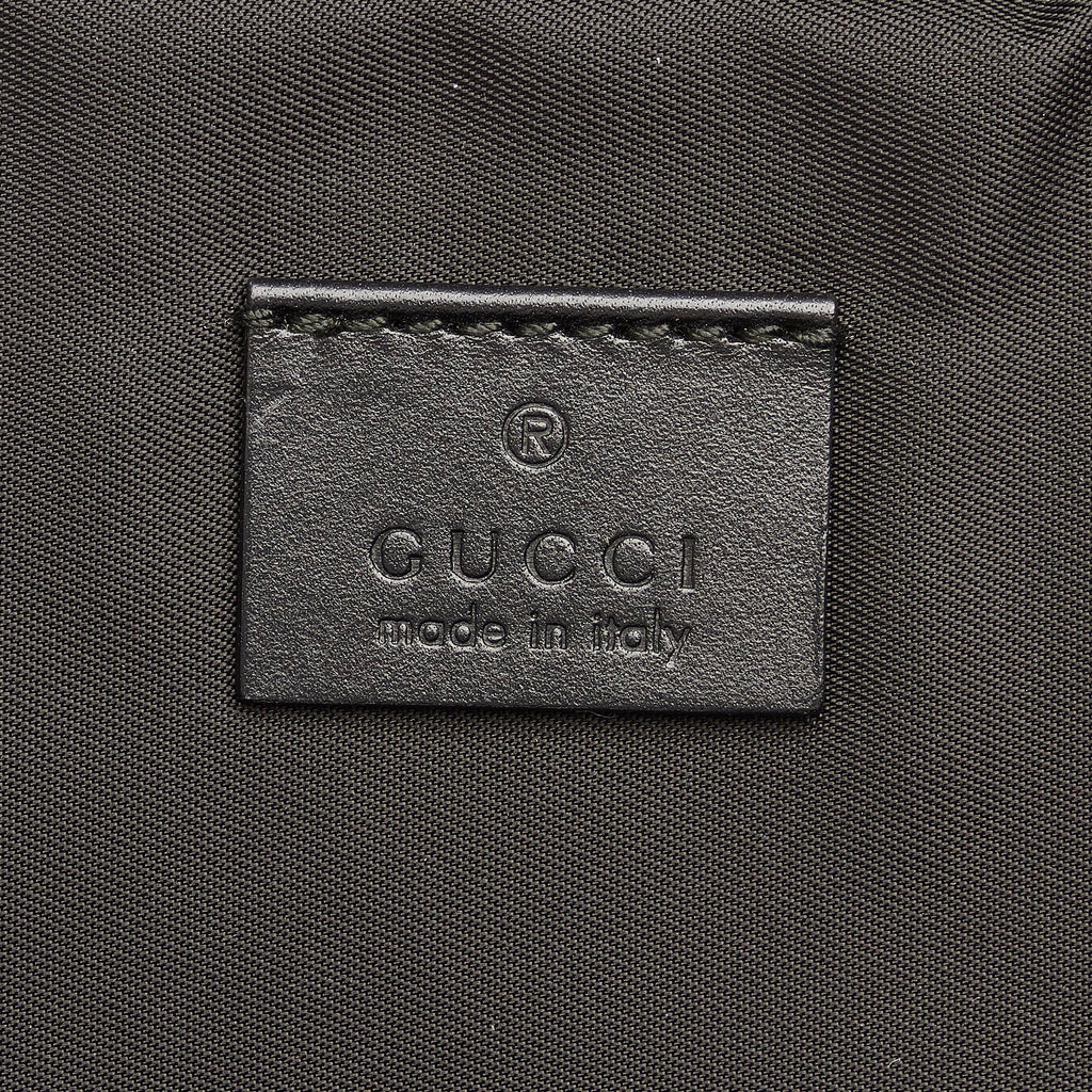 Gucci LAveugle Par Amour Nylon Clutch Bag (SHG-31918)