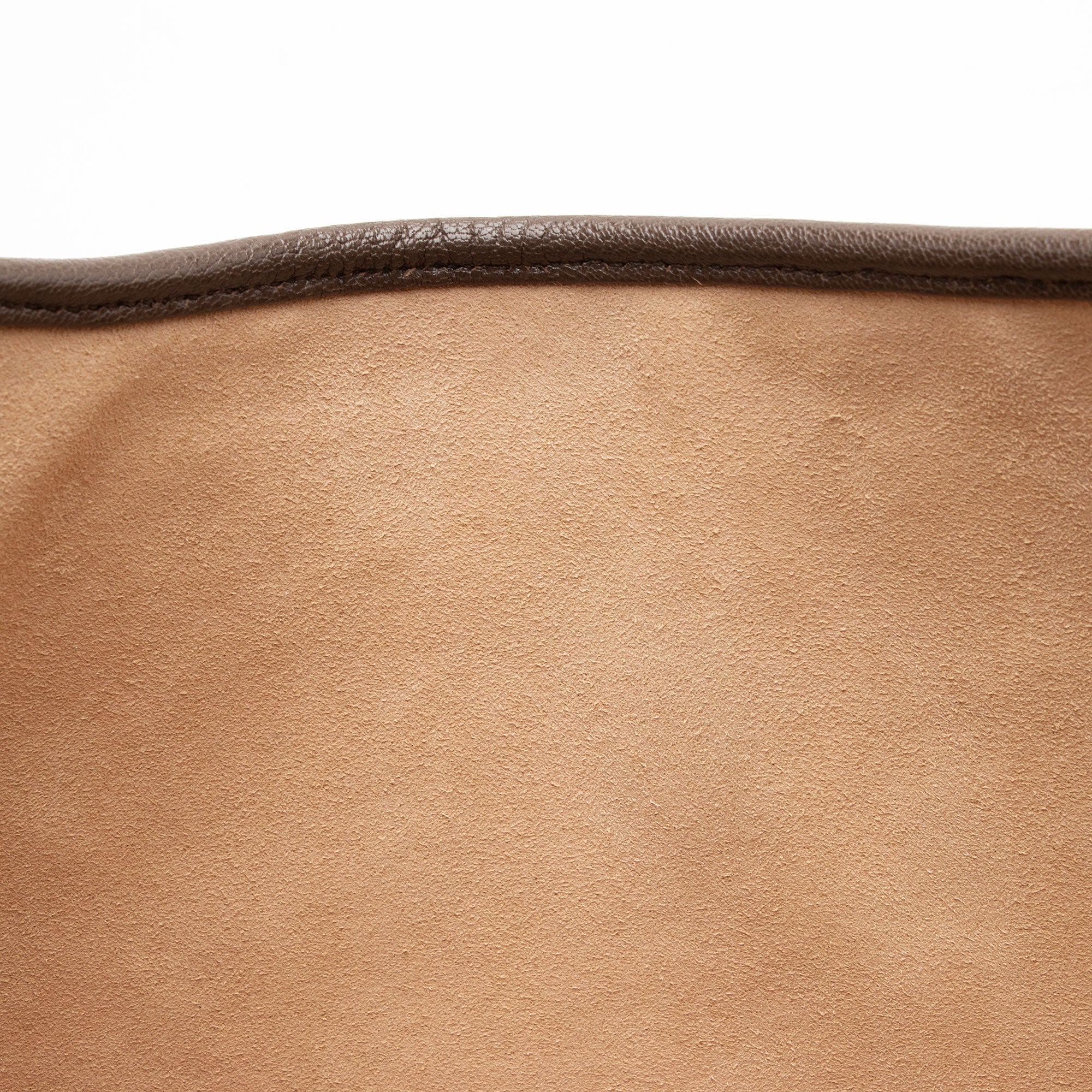Gucci Leather Aphrodite Medium Shoulder Bag (SHF-qapGKX)
