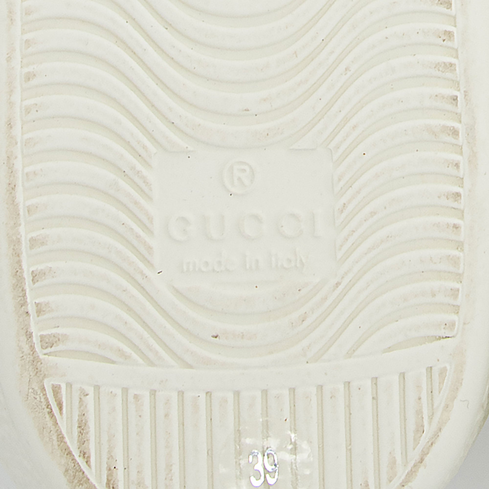 Gucci Leather Bee Ace Sneakers - Size 9 / 39