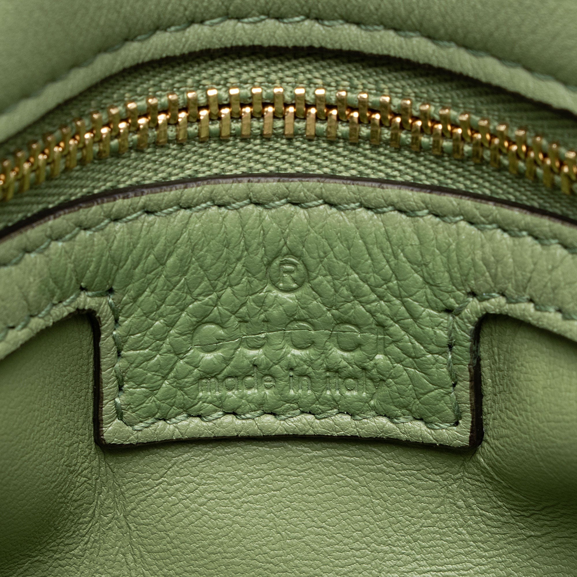 Gucci Leather Blondie Medium Shoulder Bag