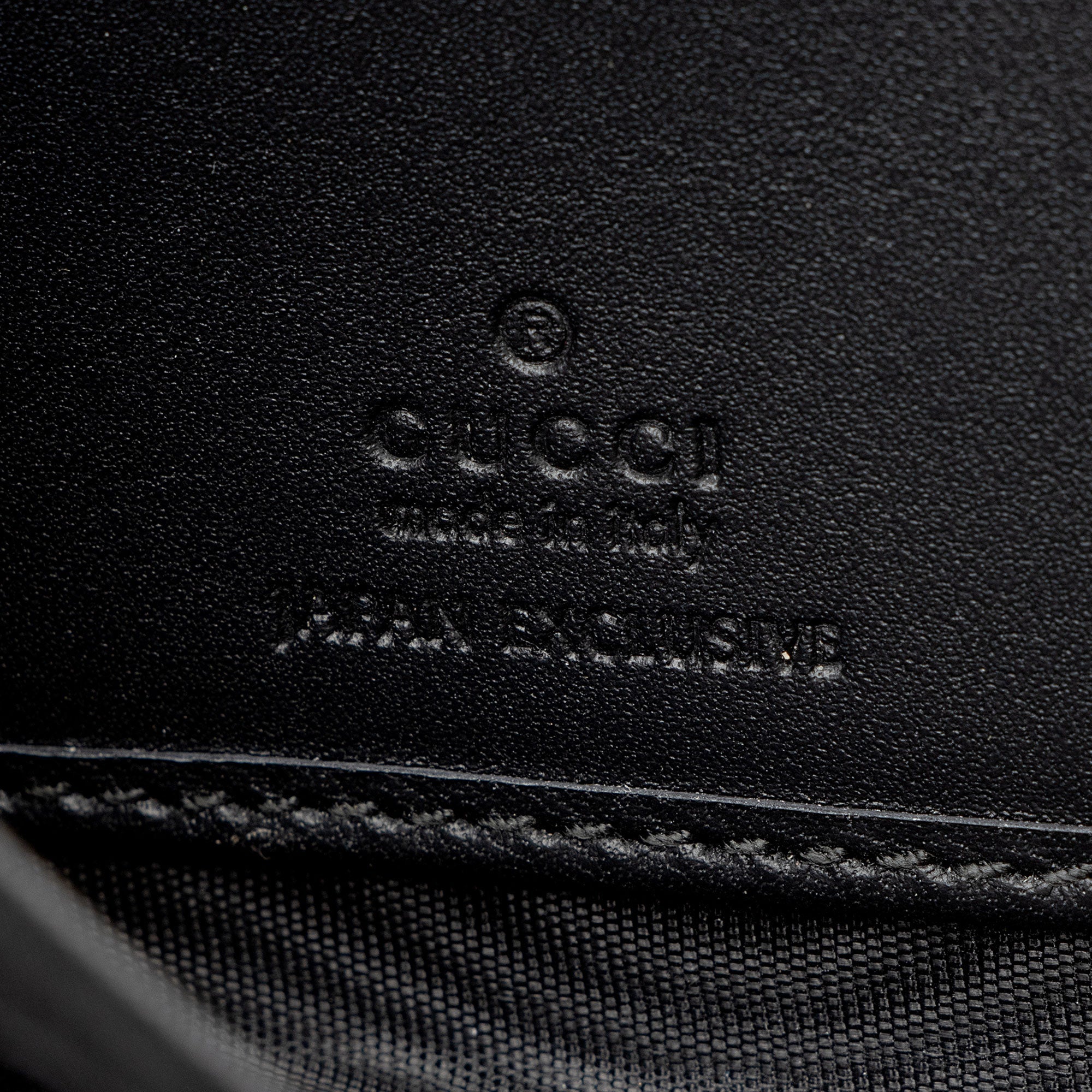 Gucci Leather GG Bow Zip Around Wallet (SHF-fr8dTS)