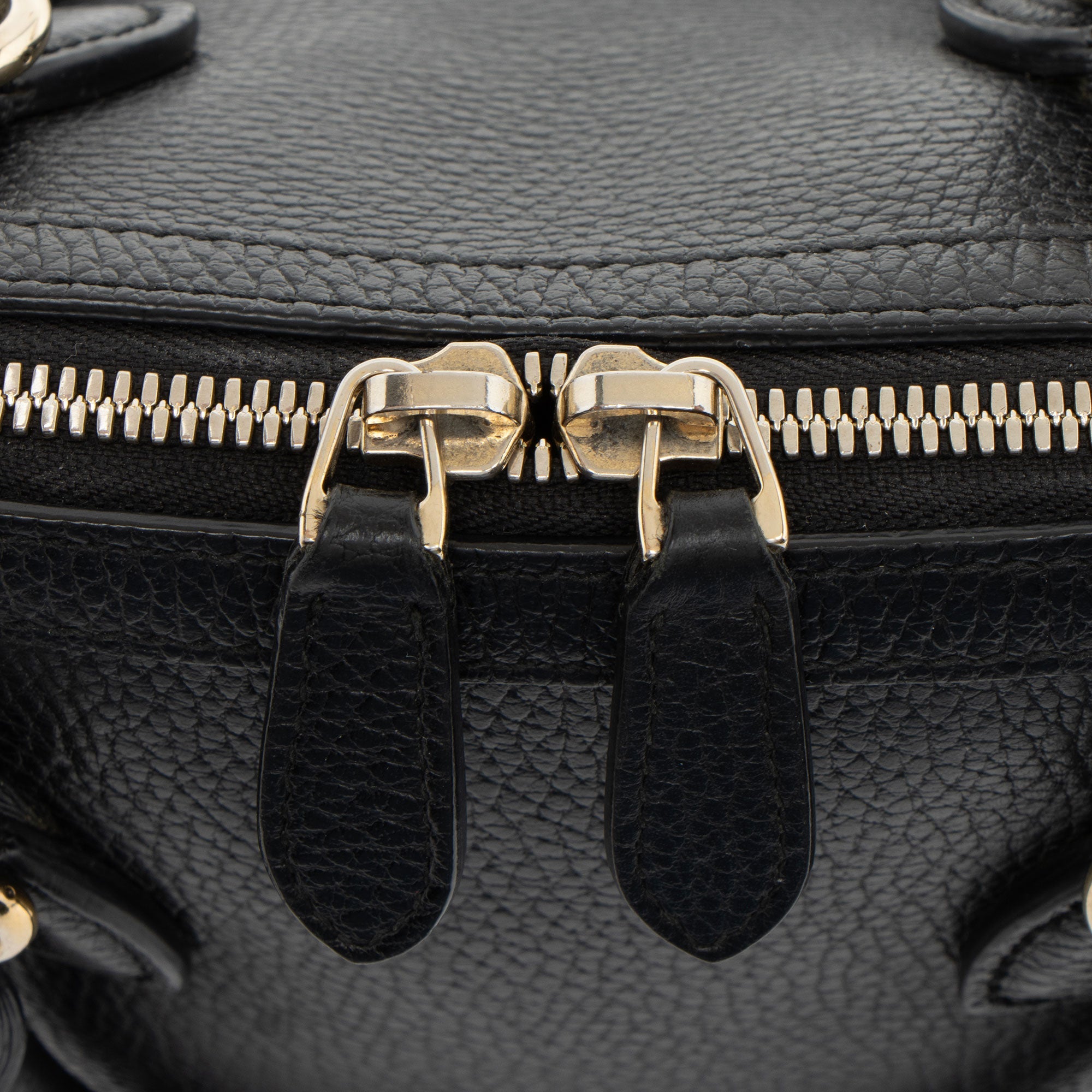 Gucci Leather GG Charm Dome Small Shoulder Bag (SHF-RTrfn9)