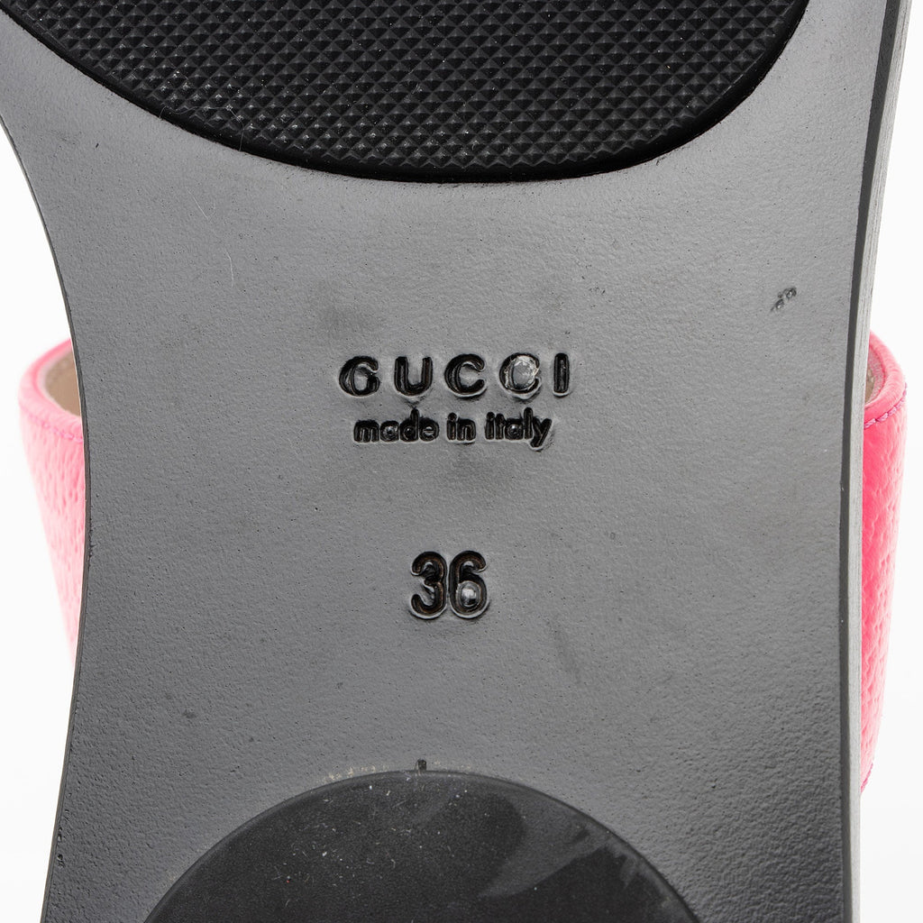 Gucci Leather GG Marmont T Strap Sandals - Size 6 / 36 (SHF-MHM08Q)