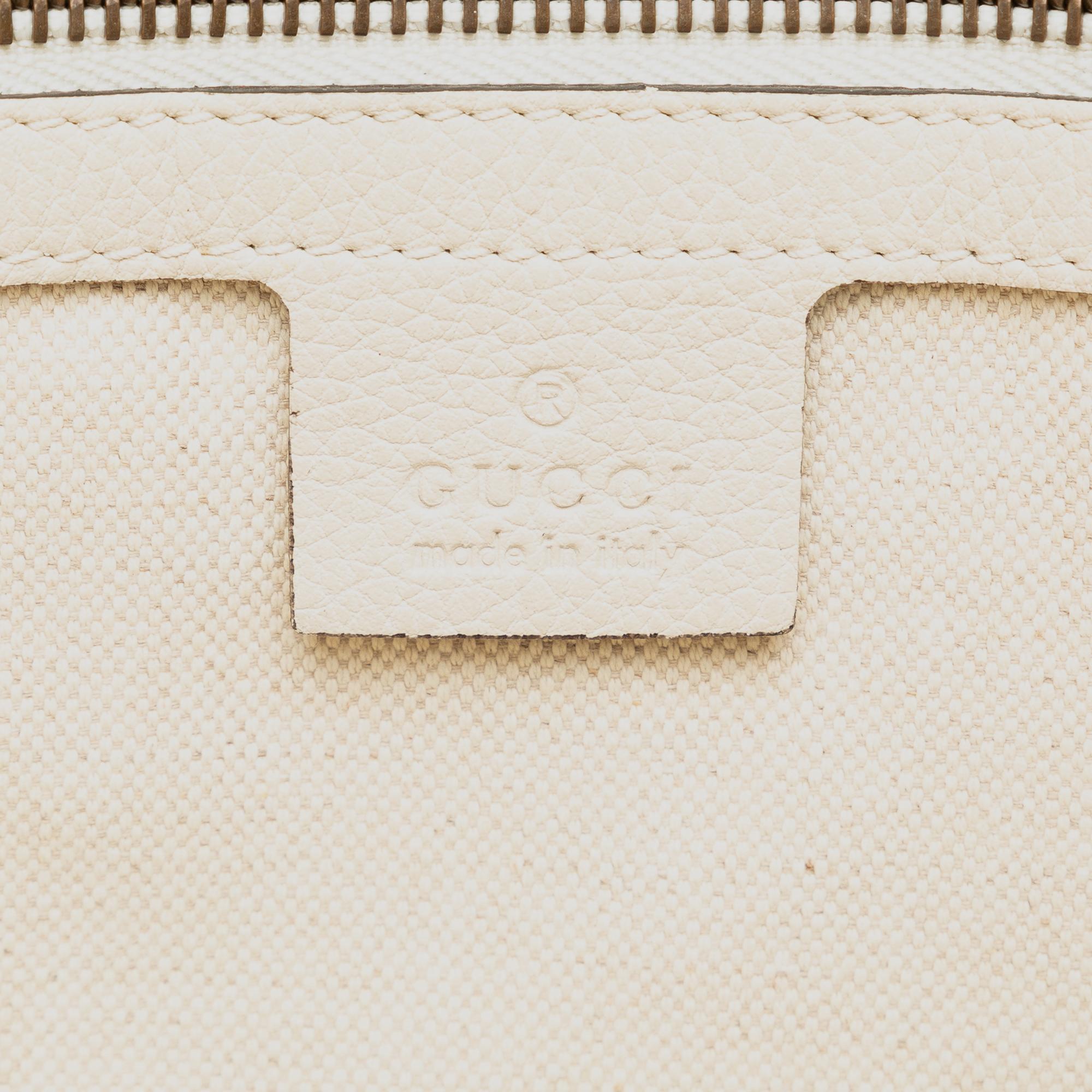 Gucci Leather Gucci Logo Half Moon (SHG-9LT2Mn)
