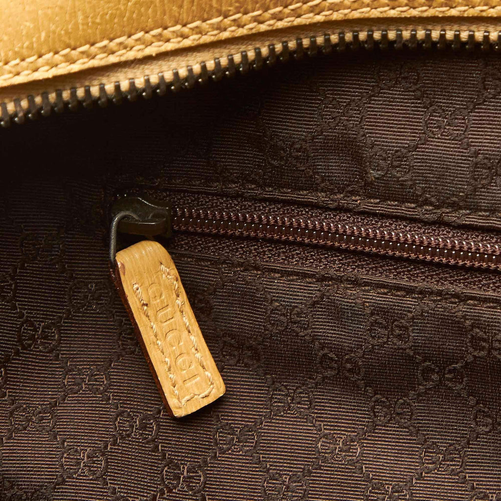 Gucci Leather Handbag (SHG-31683)