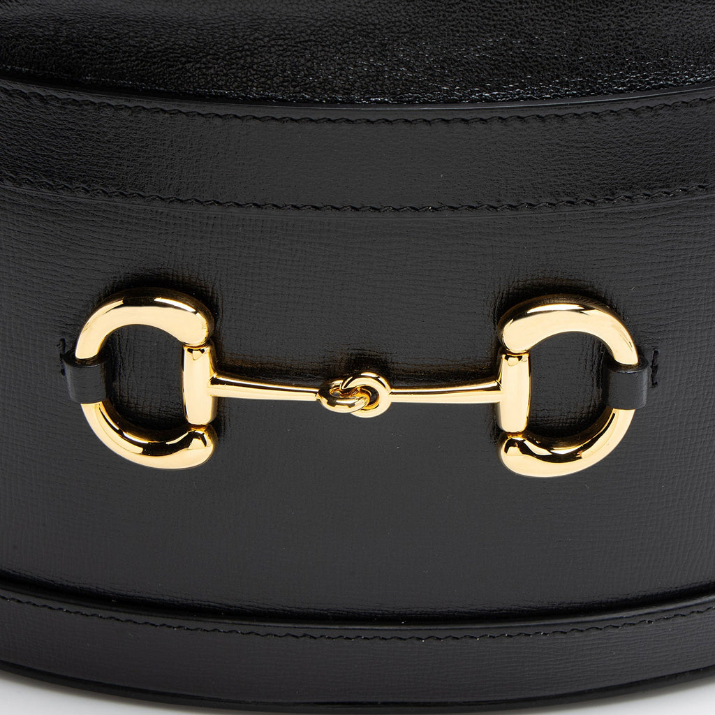 Gucci Leather Horsebit 1955 Drawstring Bucket Bag (SHF-LUUWQJ)